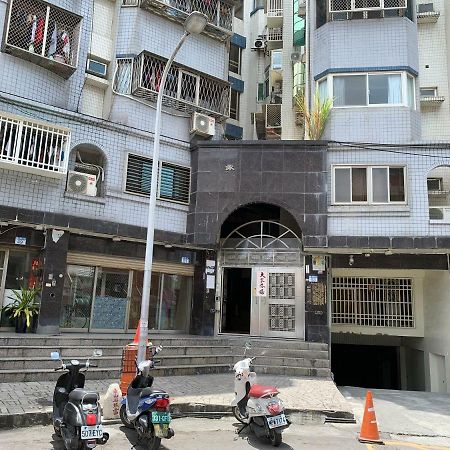 Апартаменты Hualien Friend House Экстерьер фото